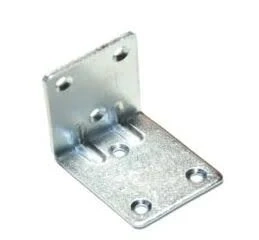 Úhelník spojovací ÚP5 30x30x30mm Zn